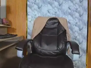 Chaturbate Live Porn of hiddenoffice