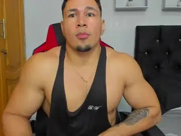 Chaturbate Live Sex Cam of tyler_hank1