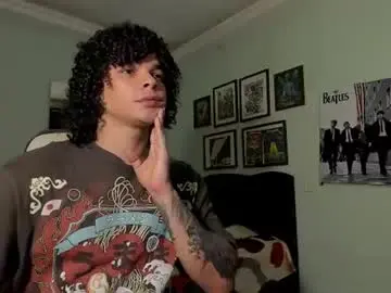 Chaturbate Live Porn of ian_versace
