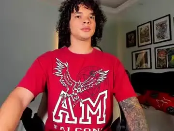 Chaturbate Live Sex of ian_versace