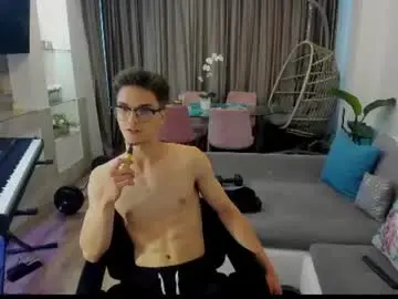 Chaturbate Nude Webcam of johnnyk8