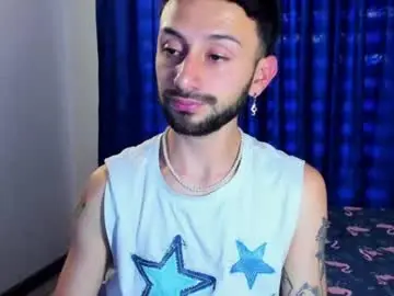 Chaturbate Live Sex Cam of santi_mateo