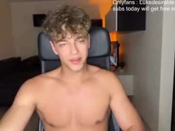 Chaturbate Best live sex cam show of lukedesirable