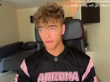 Chaturbate Free Porn Cam of lukedesirable