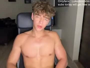 Chaturbate Live Sex Cam of lukedesirable