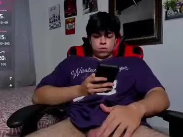 Chaturbate Live Sex of aidem_777