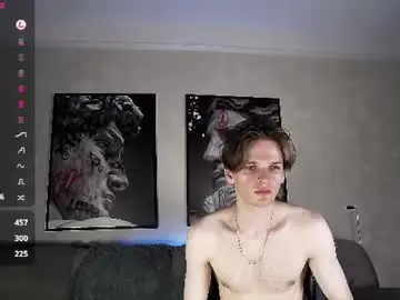 Chaturbate Watch Live Sex Cams of valdi_light