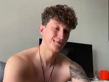 Chaturbate Live Sex Cam of lyon_power_