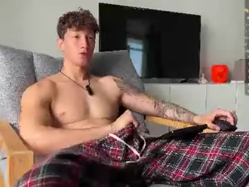 Chaturbate Live Sex Cam of lyon_power_