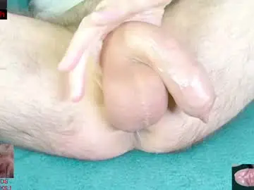 Chaturbate Live Sex Cam of br_munch