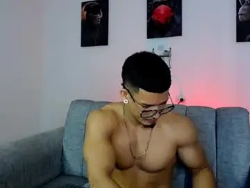 Chaturbate Live Sex Cam of ethan_rodgers01