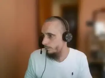 Chaturbate Free Porn Cam of lefrenchiies07