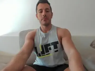 Chaturbate Watch Live Sex Cams of roberto4ever