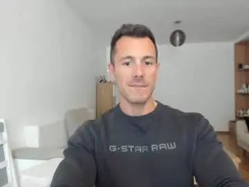 Chaturbate Free Live Porn of roberto4ever