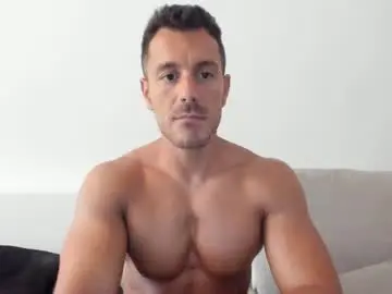 Chaturbate Sex Cam of roberto4ever