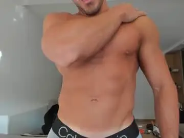 Chaturbate Sex Cam of roberto4ever