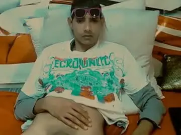 Chaturbate Live Sex of indiansavagemale