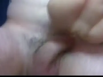 Chaturbate Live Porn of buster18hymen