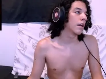 Chaturbate Live Sex Cam of isidroglasc