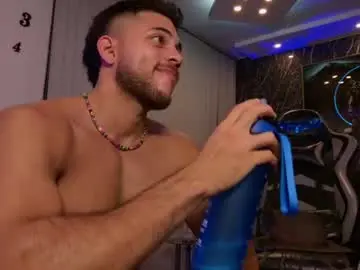 Chaturbate Best live sex cam show of camilowatson