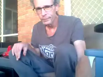 Chaturbate Live Sex Cam of 03oldskoolatgm