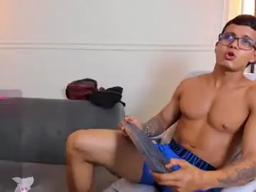 Chaturbate Adult Webcams of paradise_boy_s