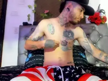 Chaturbate Free Porn Cam of camiloherrera1