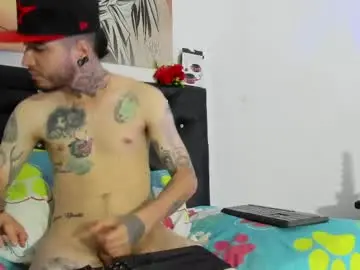 Chaturbate Free Porn Cam of camiloherrera1
