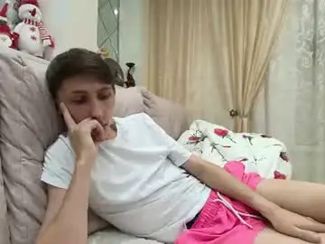 Chaturbate Live Sex Cam of vladekdm