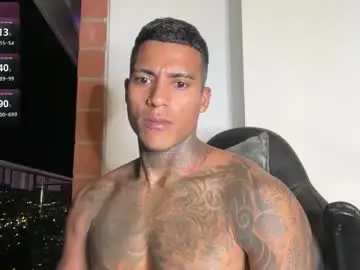 Chaturbate Best live sex cam show of jordandenis17