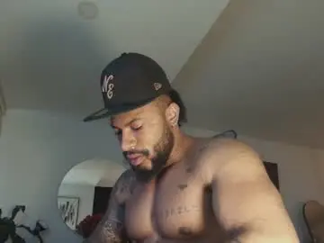 Chaturbate Live Sex Cam of clark_strong