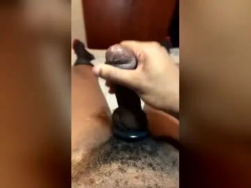 Chaturbate Adult Webcams of davis_smith2100