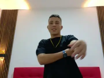 Chaturbate Live Porn of dogerman_01