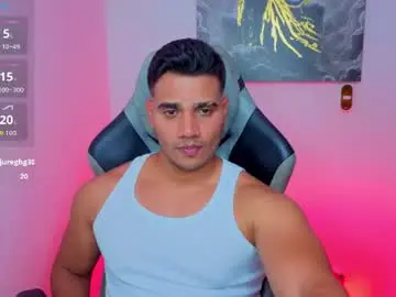 Chaturbate Live Sex of andresfiit
