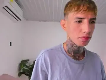 Chaturbate Best live sex cam show of darwin_stark