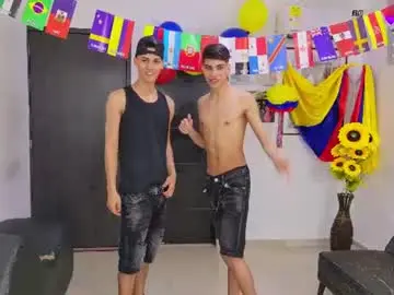 Chaturbate Live Sex Cam of voyeurism_guys
