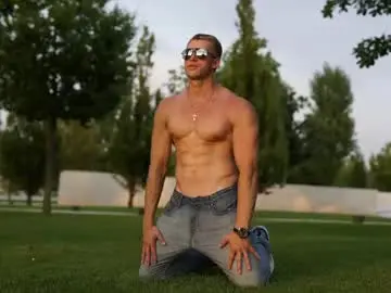 Chaturbate Watch Live Sex Cams of marc105100