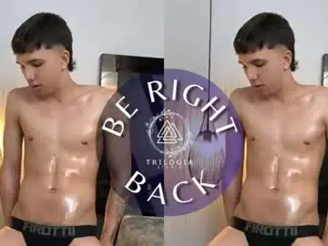 Chaturbate Free Porn Cam of andy_miller5