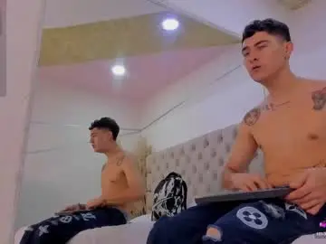 Chaturbate Best live sex cam show of diamondss_1