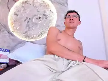 Chaturbate Free Porn Cam of diamondss_1