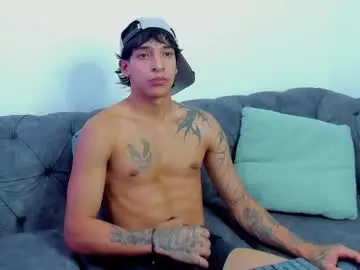 Chaturbate Watch Live Sex Cams of kroywave