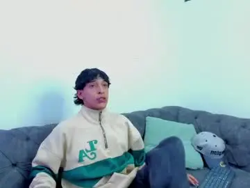 Chaturbate Free Live Porn of kroywave