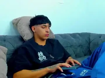 Chaturbate Free Live Porn of kroywave