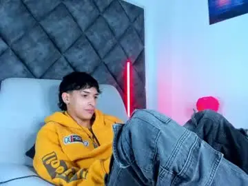 Chaturbate Best live sex cam show of kroywave