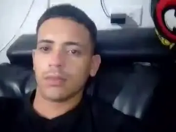Chaturbate Sex Cam of latinohot_31