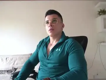 Chaturbate Adult Webcam of maximohoot