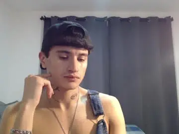 Chaturbate Free Porn Cam of taylor_024