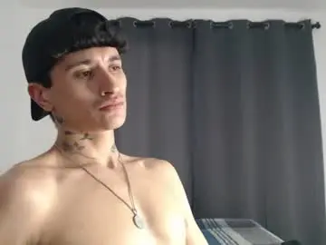 Chaturbate Live Sex of taylor_024