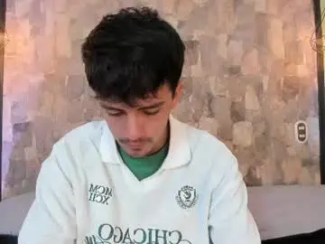 Chaturbate Live Sex Cam of axel_draven