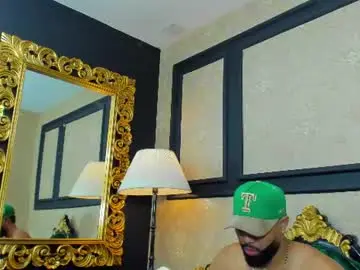 Chaturbate Sex Cam of logansimmons